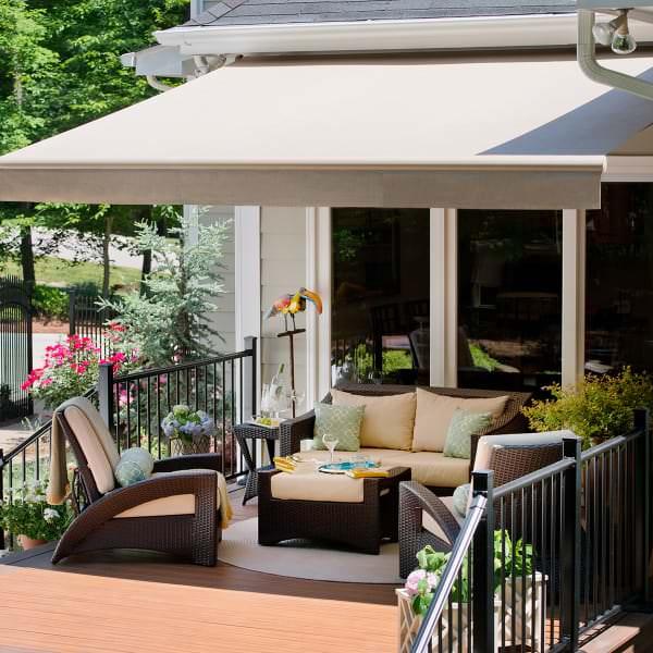 PS2000 Retractable Awning by Solair